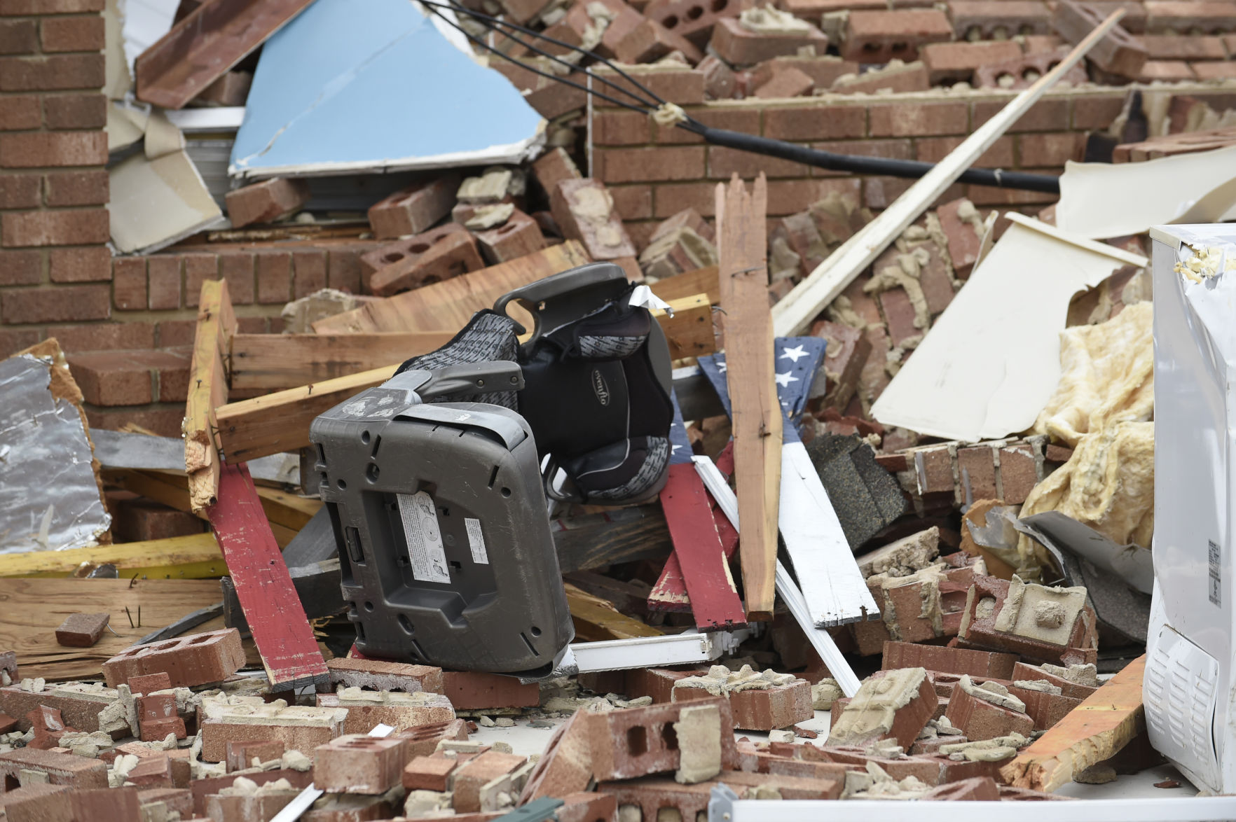 DH FranklinCoTornado 04202019 p09